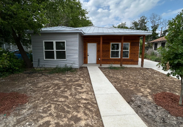 123 MONTROSE