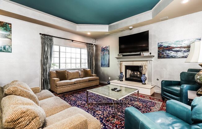 Furnished 3-bedroom in Travis Heights with Downtown Views!
