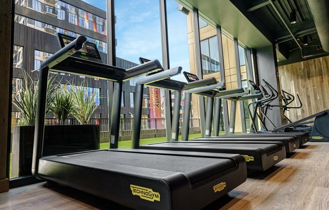Gravity_Buildingn B_Cardio Equipment_Web