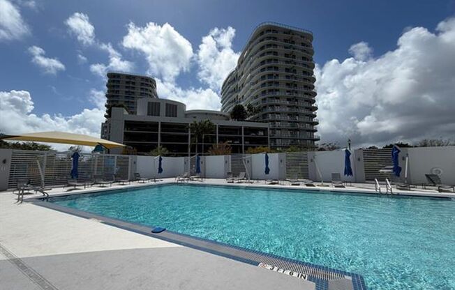 3 beds, 3 baths, $3,975, Unit # 1603