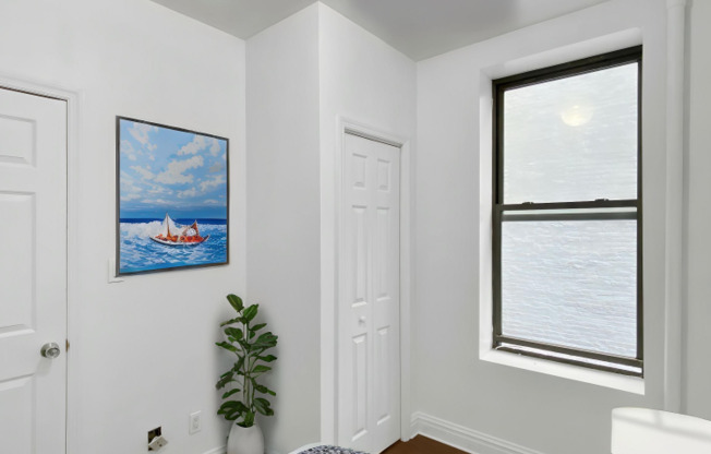 528 W 152 ST