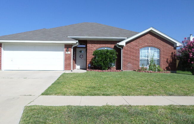 4 beds, 2 baths, $1,500