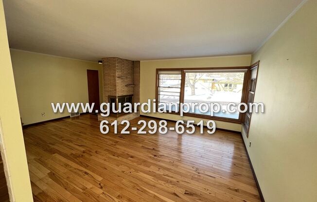 Updated Roseville House on Large Corner Lot for September, Attached Garage, Remodeled Kitchen, 3 Season Porch & Deck