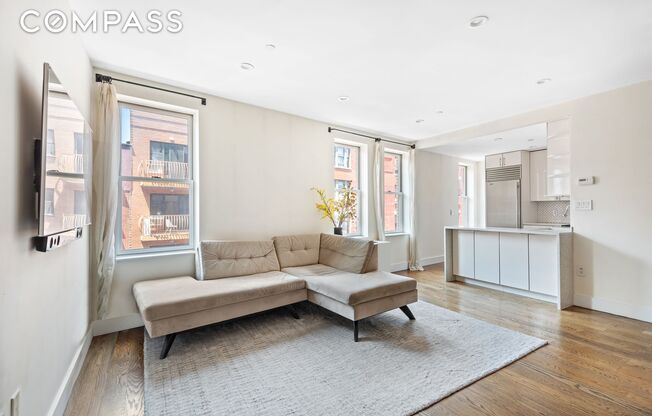176 MULBERRY ST