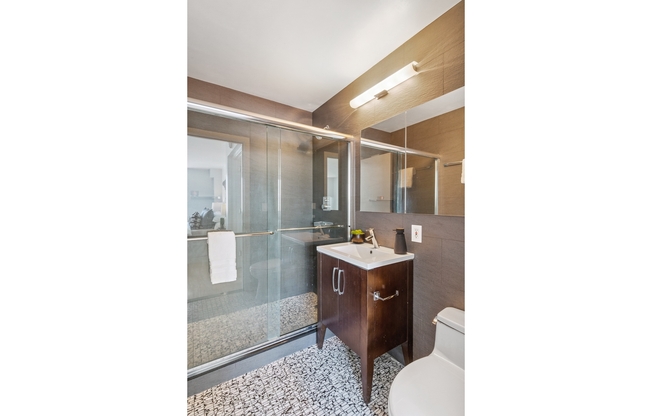 2 beds, 2 baths, 1,100 sqft, $8,500, Unit 22B