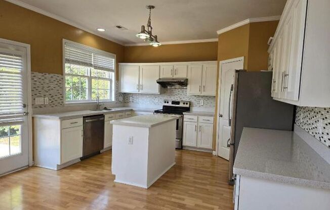 1807 WALDEN MDW DR