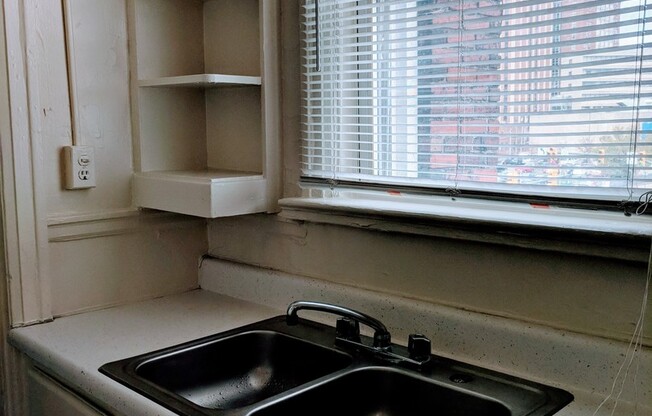 1 bed, 1 bath, $1,195, Unit Apt. 07