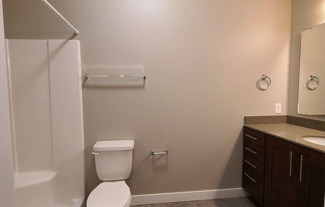 2 beds, 2 baths, $1,495, Unit 117