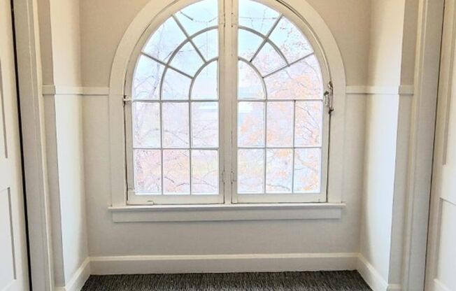 1 bed, 1 bath, 506 sqft, $1,095, Unit 011