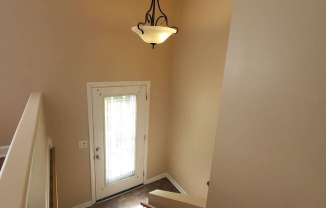 Gorgeous Split Foyer Close to Post!