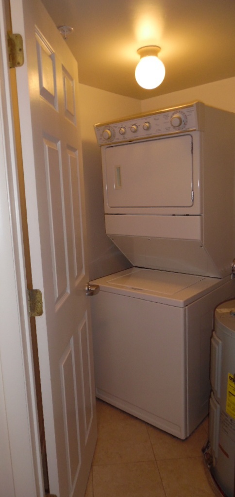 2 beds, 2 baths, 840 sqft, $2,331, Unit 4-0608