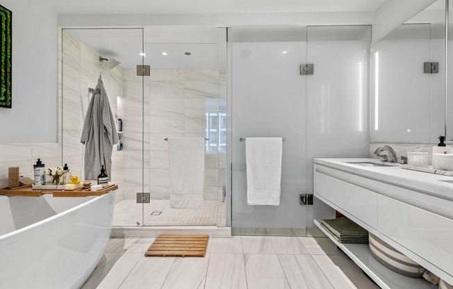 2 beds, 2.5 baths, 1,498 sqft, $13,000, Unit 14B