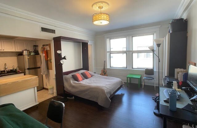 464 Commonwealth Ave.