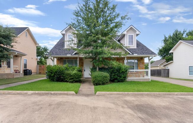 Prime Location! Spacious 4-Bed, 4-Bath Home Near Texas A&M!