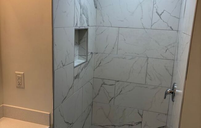 Studio, 1 bath, 580 sqft, $1,395, Unit 107