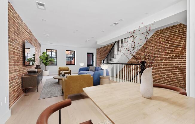 110 LUQUER ST