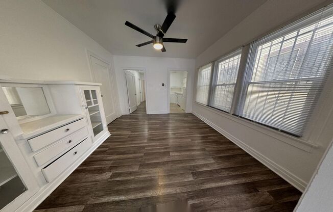 BU3 - 323 S. Burlington Ave