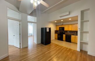 2 beds, 1 bath, 833 sqft, $1,595, Unit 302