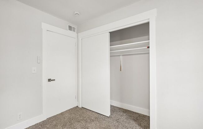 3 beds, 2 baths, 1,000 sqft, $2,111