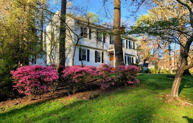 Beautiful 4 Bedroom 2.5 Bath Colonial Style Home is West Henrico Available Now!