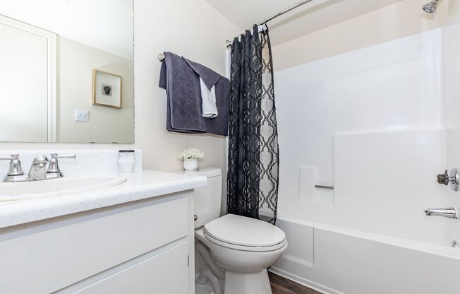 2 beds, 2 baths, 808 sqft, $1,525, Unit 714