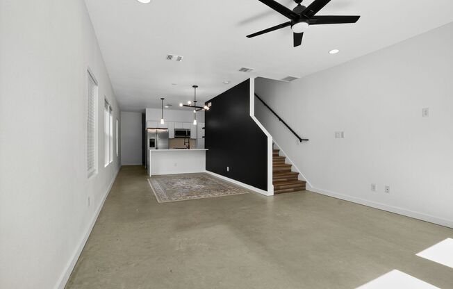 Urban Modern Living Near Downtown San Antonio! **2 Weeks Free!!**