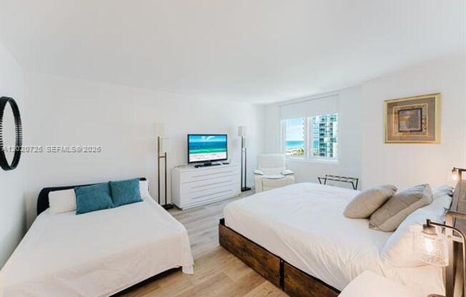 1 bed, 1 bath, $6,500, Unit # 804