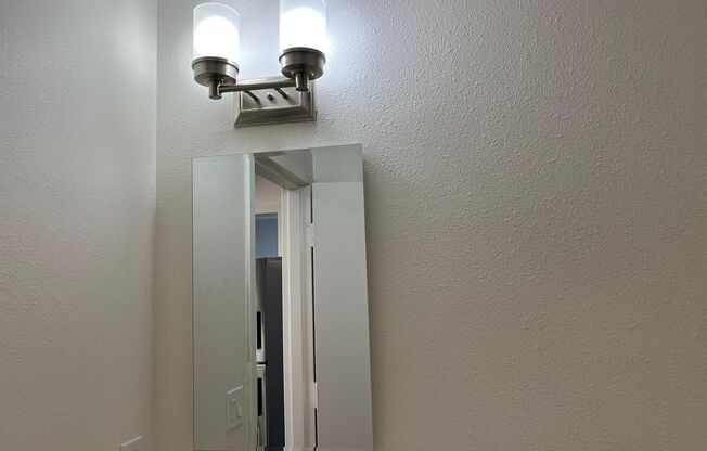 1 bed, 1 bath, 304 sqft, $905, Unit Unit 114
