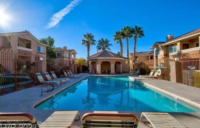 2-bedroom unit with a Pool View!!
