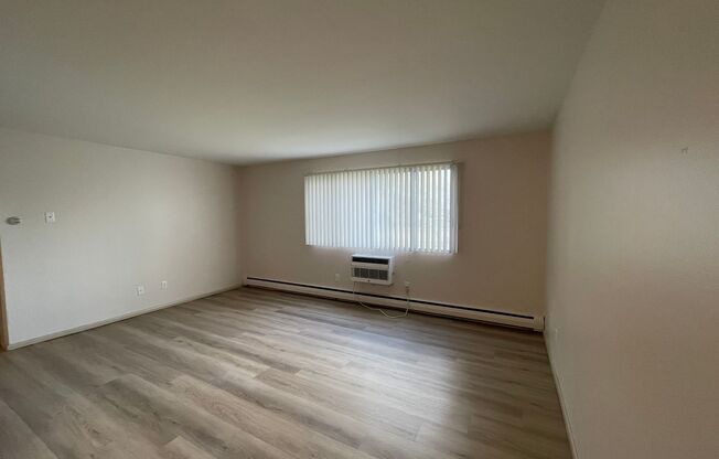 113 S Platten St