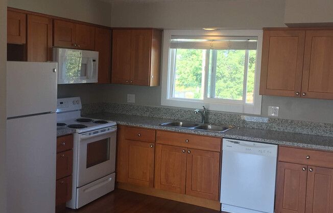 2 beds, 1 bath, $1,895, Unit 518