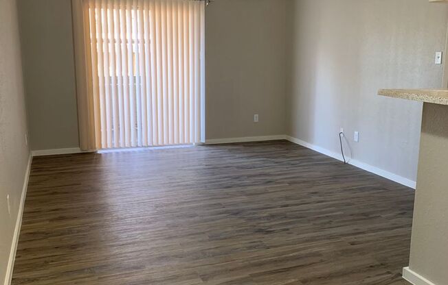 1 bed, 1 bath, 703 sqft, $850, Unit 2111