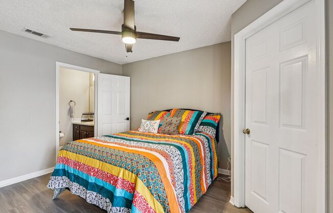 2 beds, 2 baths, 894 sqft, $1,685