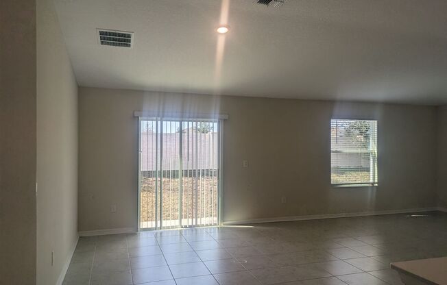 3 beds, 2 baths, $1,900