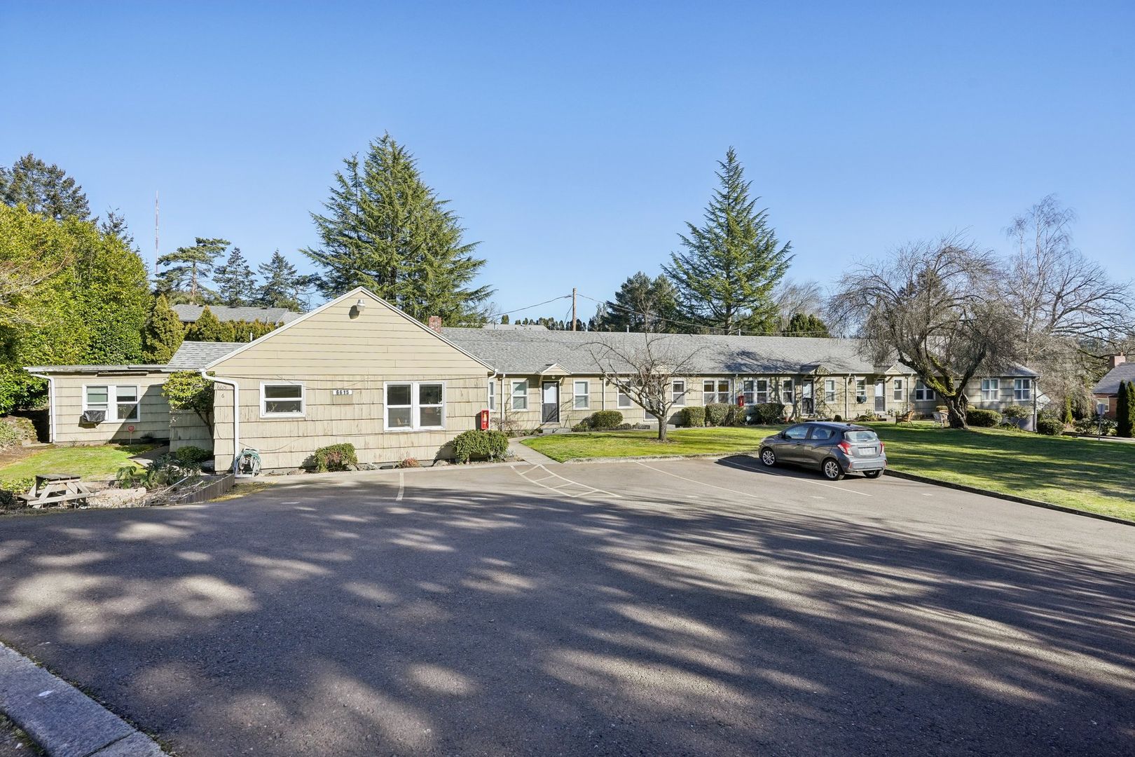 $500.00 off Move in fees!