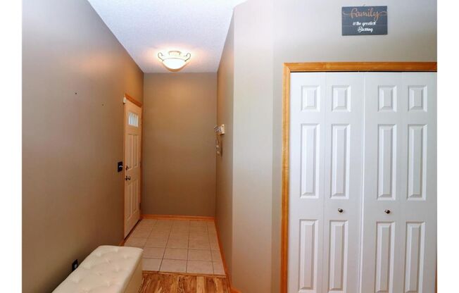 Spacious 4-Bedroom Townhome in Prior Lake for $2,800/month!