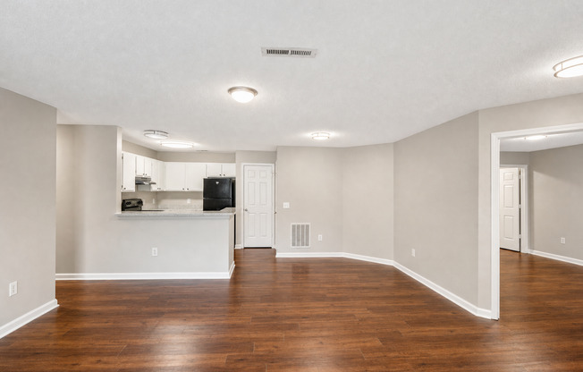 3 beds, 2 baths, 1,151 sqft, $1,095, Unit 208