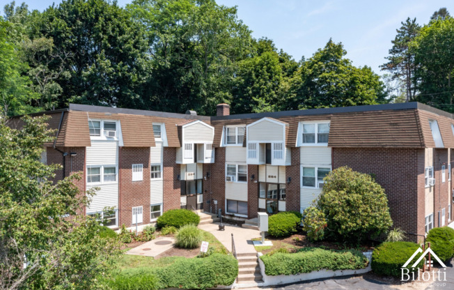 2 beds, 2 baths, 770 sqft, $1,950, Unit 264-03