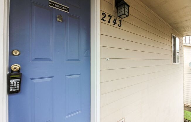2743 SW Jasmine Pl - Upper Unit