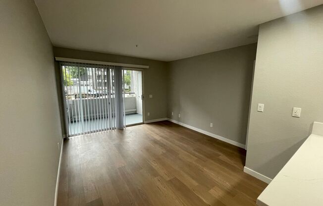 1 bed, 1 bath, 495 sqft, $2,730, Unit D-124