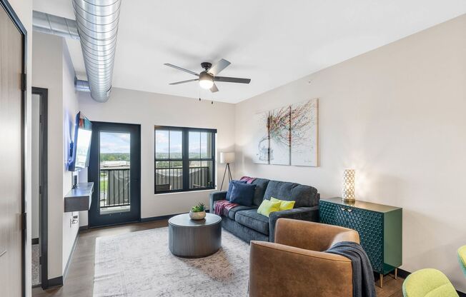 2 beds, 1 bath, 839 sqft, $1,460, Unit #304