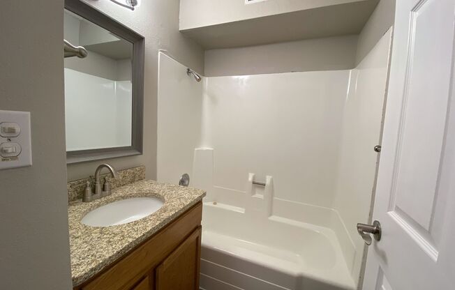 2 beds, 1.5 baths, 875 sqft, $1,030, Unit 420