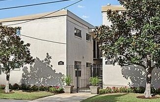 Marais Street Apartments