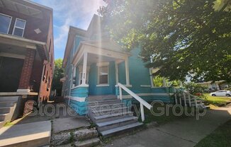 424 S 4 ST