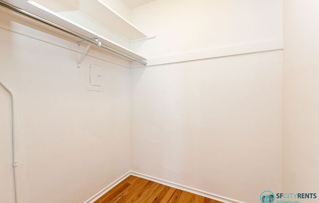 Studio, 1 bath, $2,650, Unit 1685 Chestnut St. #301