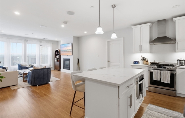 2 beds, 2 baths, 1,222 sqft, $4,950, Unit 27