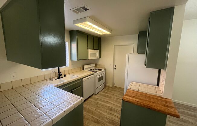 Charming 3-Bedroom Rental at 402 Oakwood Ct, Tehachapi, CA 93561