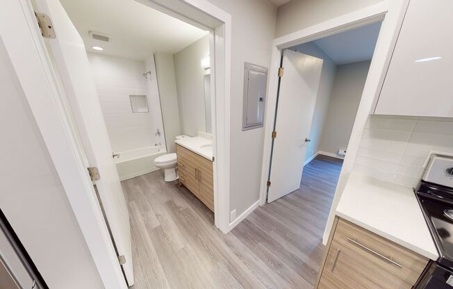 2 beds, 1 bath, 490 sqft, $1,742, Unit 102