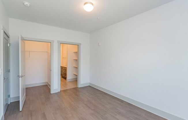 1 bed, 1 bath, 620 sqft, $1,700, Unit Heritage East- Unit 216