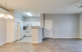 CUTE AND COZY 1 BEDROOM UNIT WITH TONS OF UPGRADES*COMMUNITY AMENITIES*